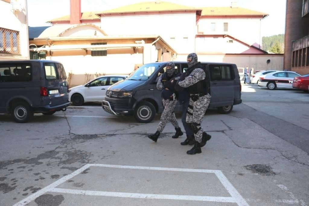Prijedlog pritvora za 18 i mjera zabrane za pet osumnjičenih u predmetu 'Black tie 2'